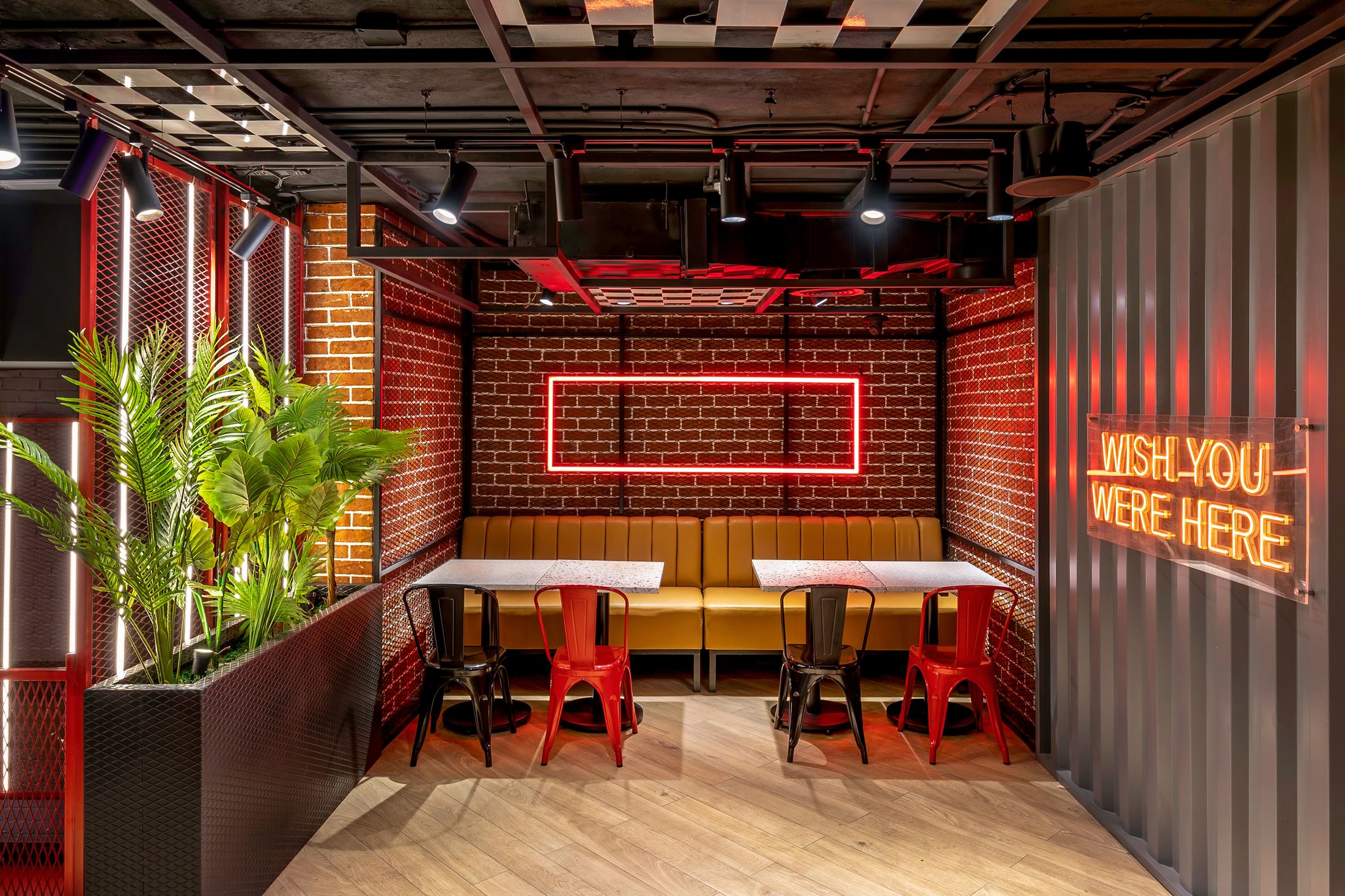 Kansas Fried Chicken — Mohndssien — Xforms Studio