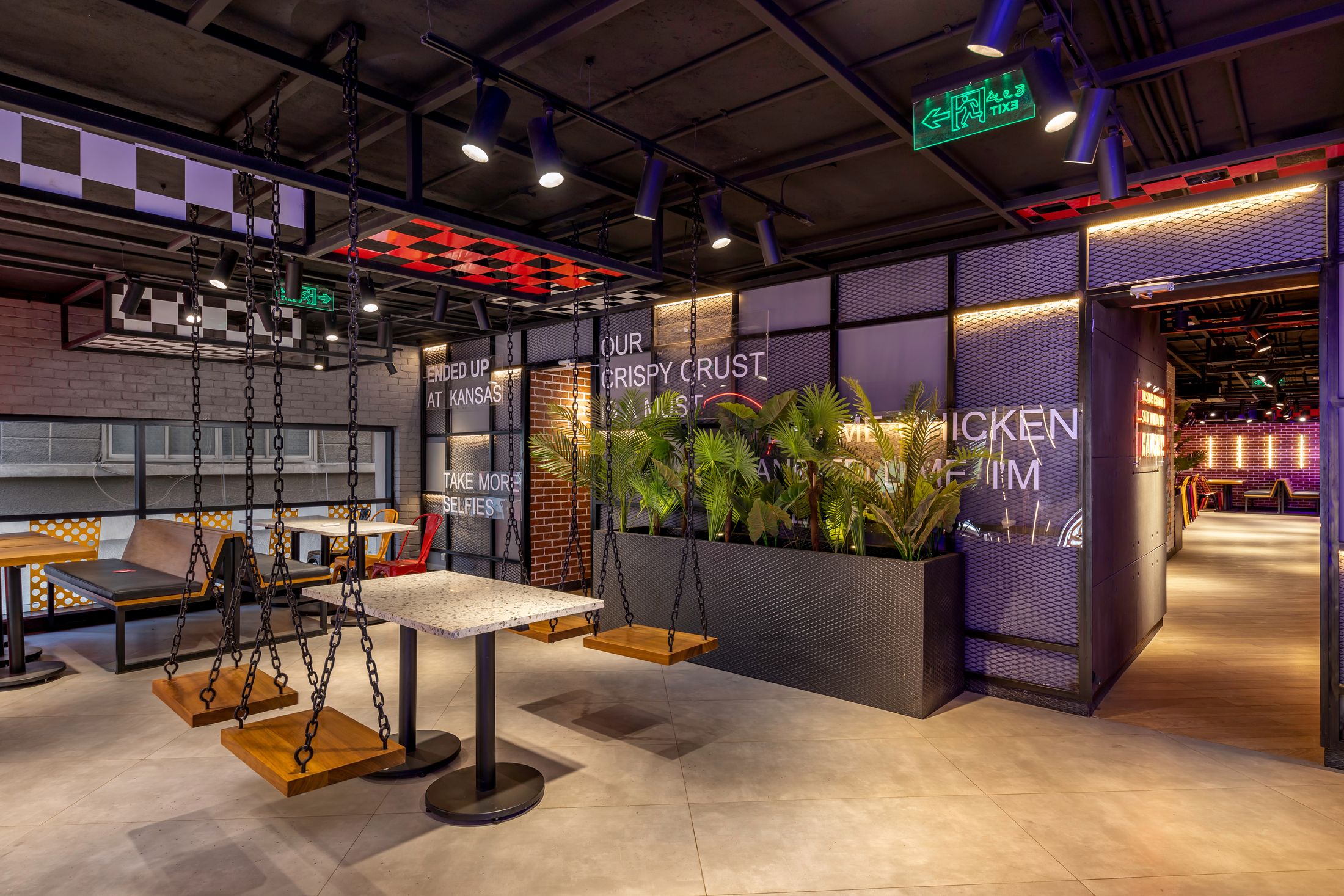 Kansas Fried Chicken — Mohndssien — Xforms Studio
