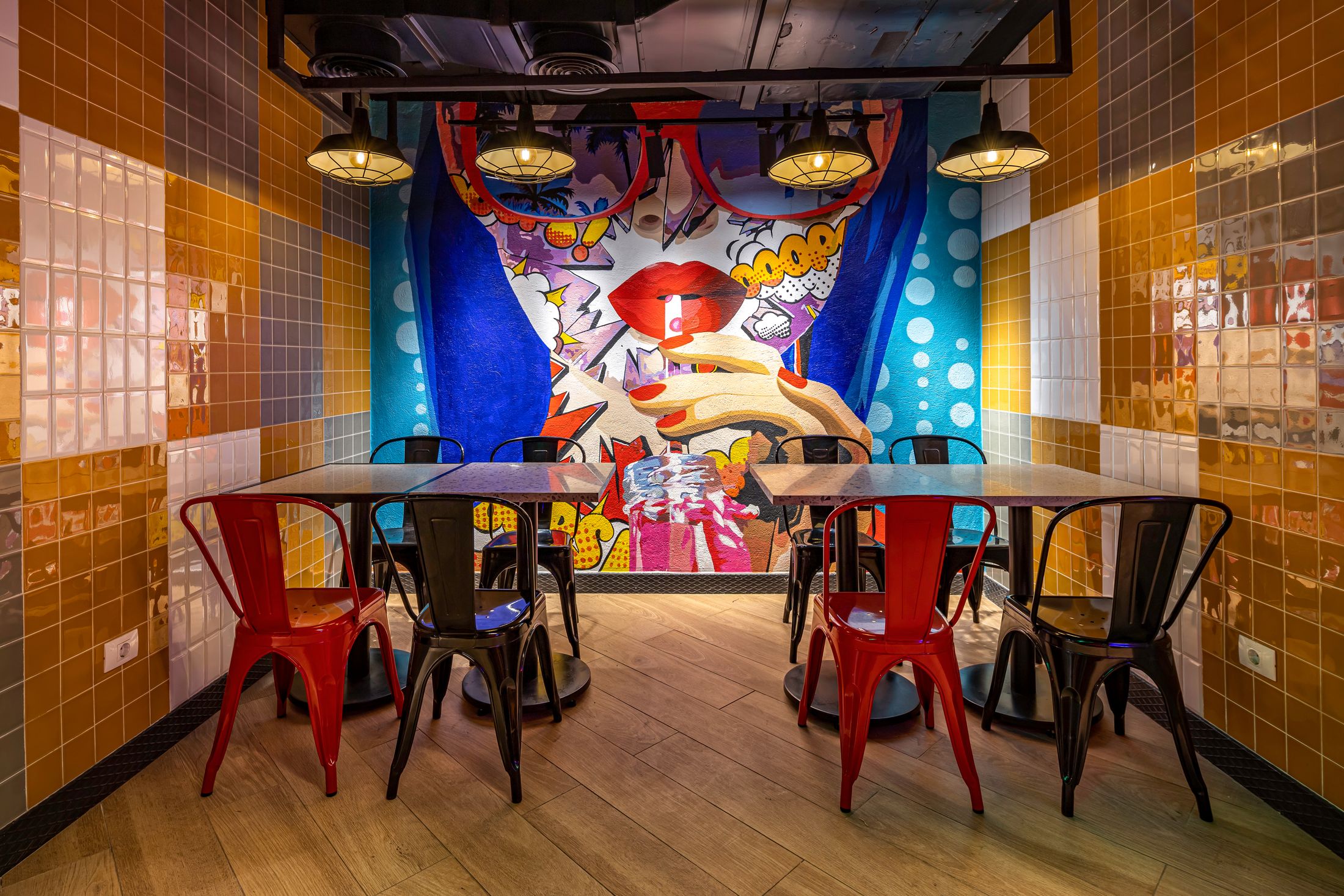 Kansas Fried Chicken — Mohndssien — Xforms Studio